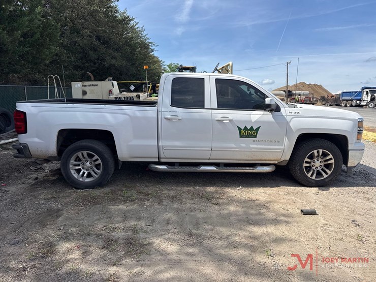 2015-chevrolet-silverado-1500-lt-image-2