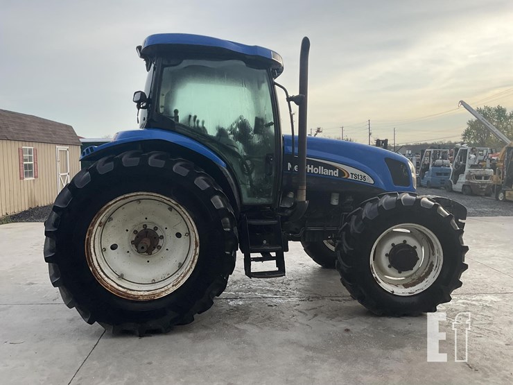2003-new-holland-ts135a-image-5
