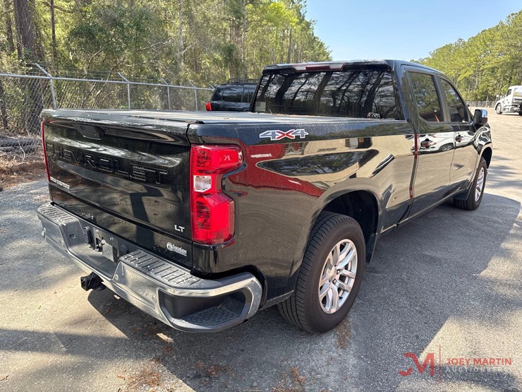 2020-chevrolet-silverado-1500-image-2