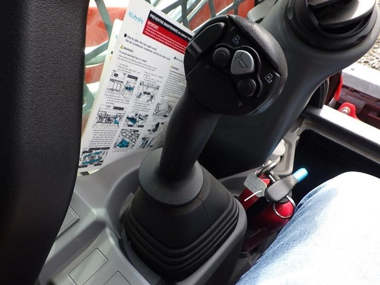 2024-kubota-svl75-3-image-27