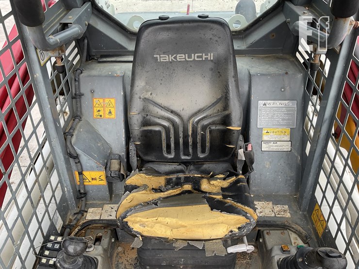 2016-takeuchi-tl8-image-14