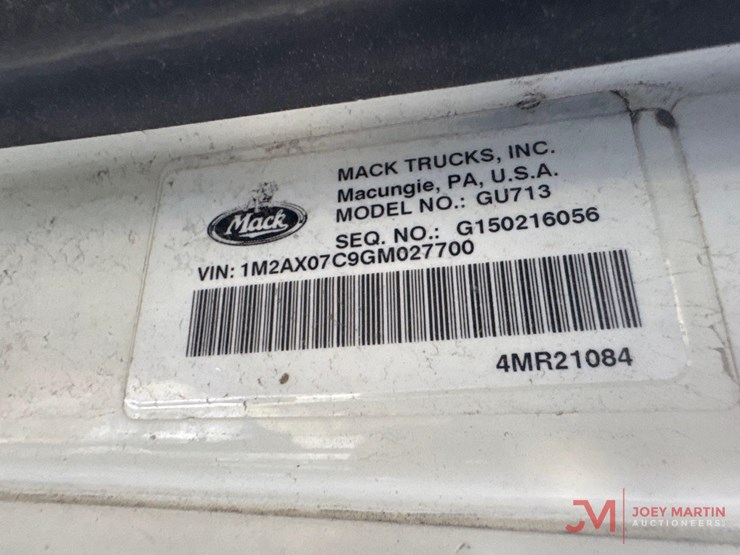 2016-mack-gu713-grantie-tri-axle-dump-truck,-image-30