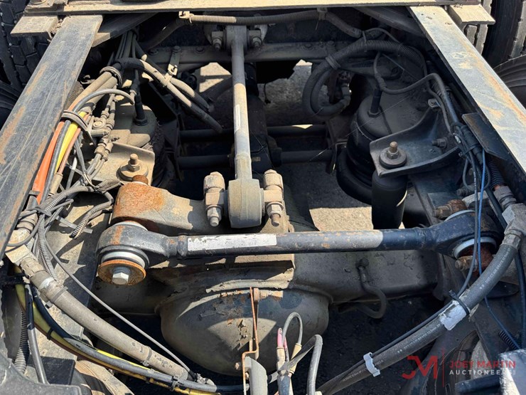 2002-kenworth-w900-image-24