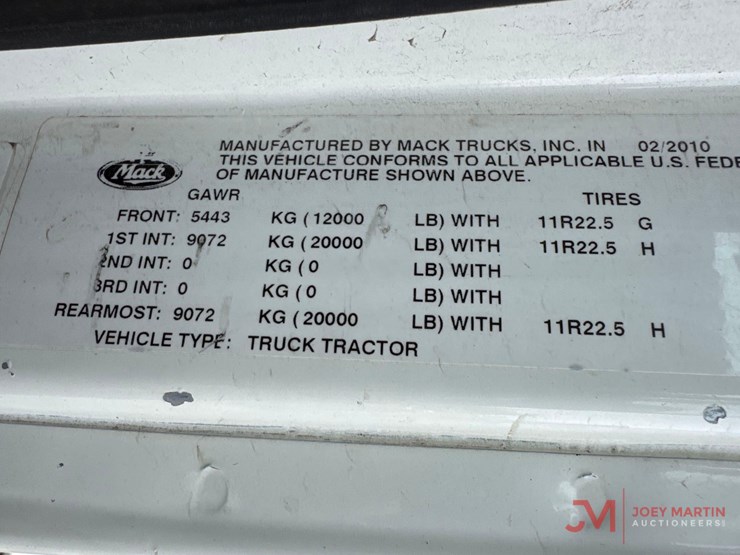 2011-mack-pinnacle-cxu613-image-44