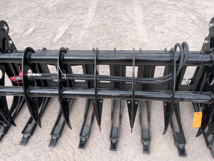 #3118-•-unused-2026-skid-steer-curved-log-grabber-image-2