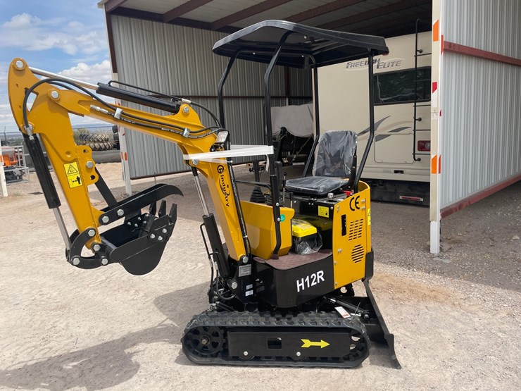 #3001-•-unused-2026-cfg-mini-excavator-image-1
