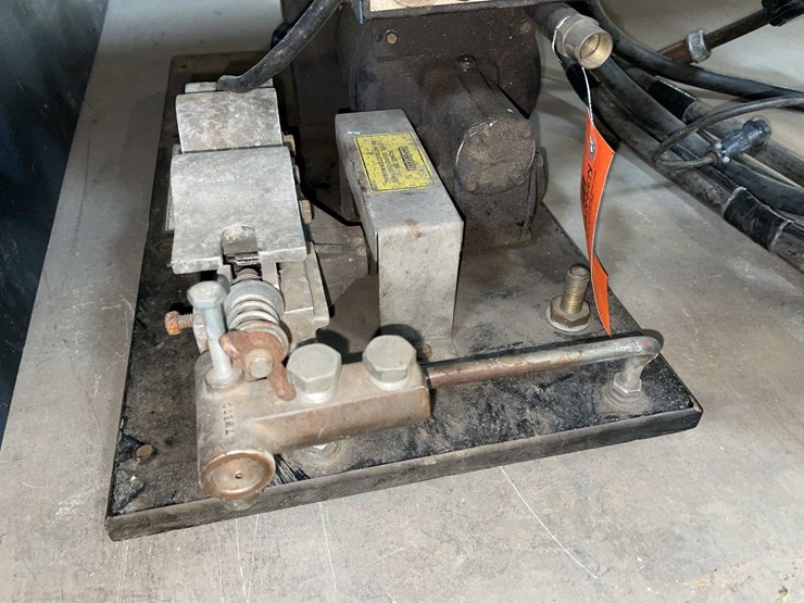 #2541-•-miller-wire-feeder-(pr13)-image-6