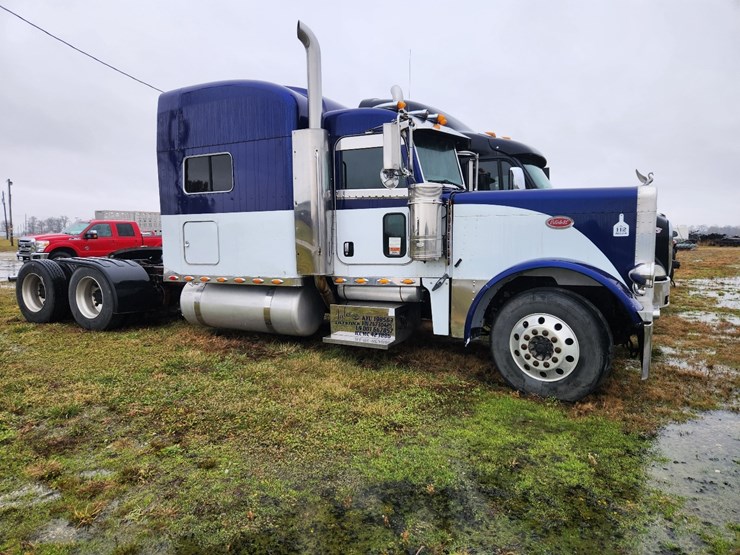2007-peterbilt-379-image-1