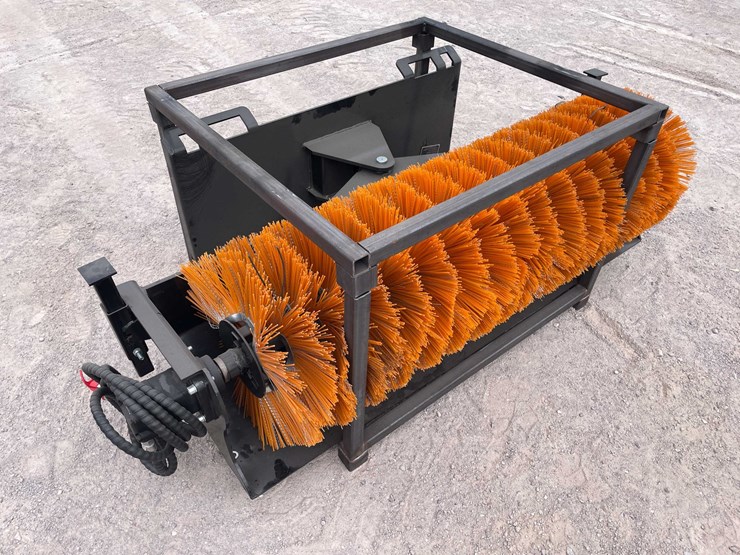 #3114-•-unused-2026-skid-steer-sweeper-image-2