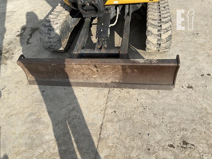 2023-deere-35g-image-14