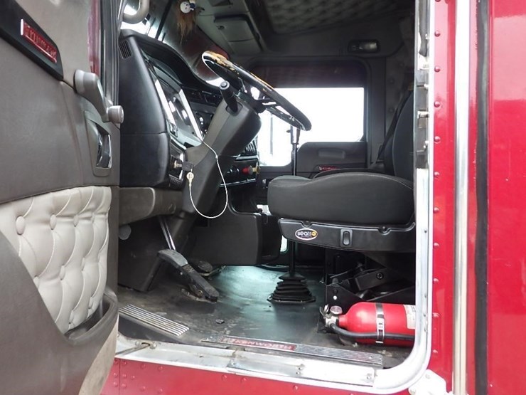 2008-kenworth-t660-image-46
