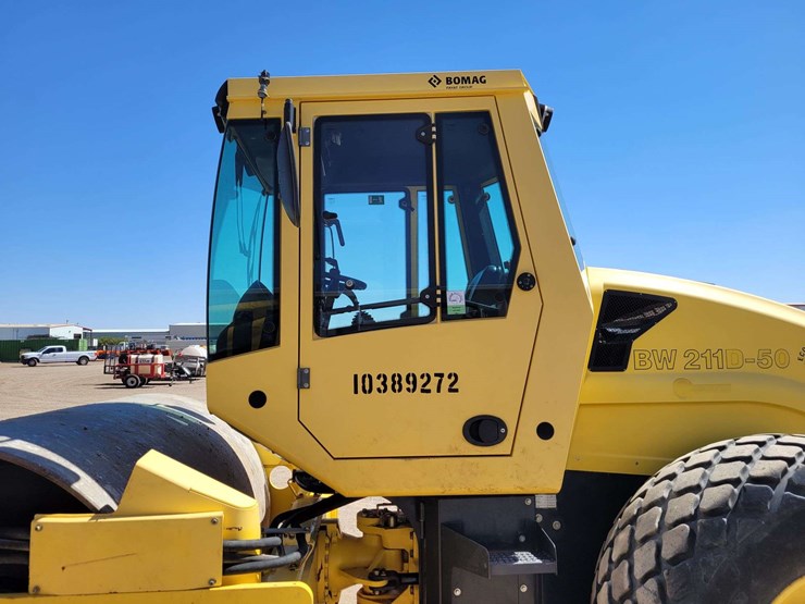 bomag-bw211d-50-image-18