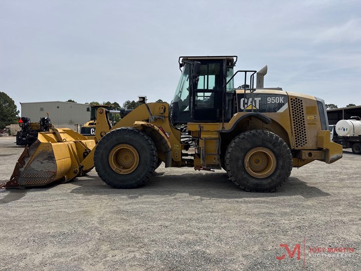 2013-caterpillar-950k-image-5