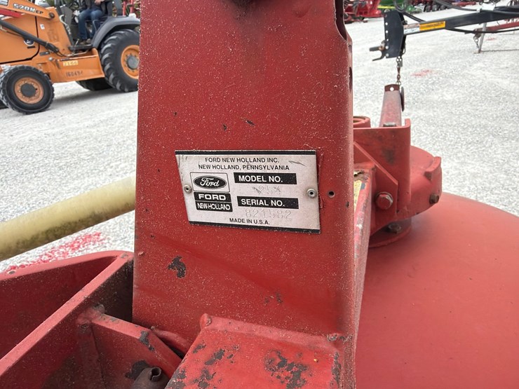 new-holland-254-image-3