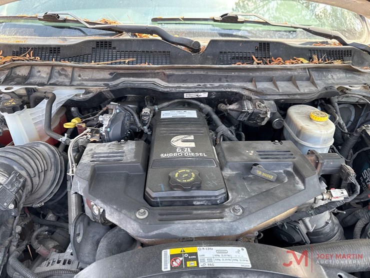 2018-dodge-2500-image-15
