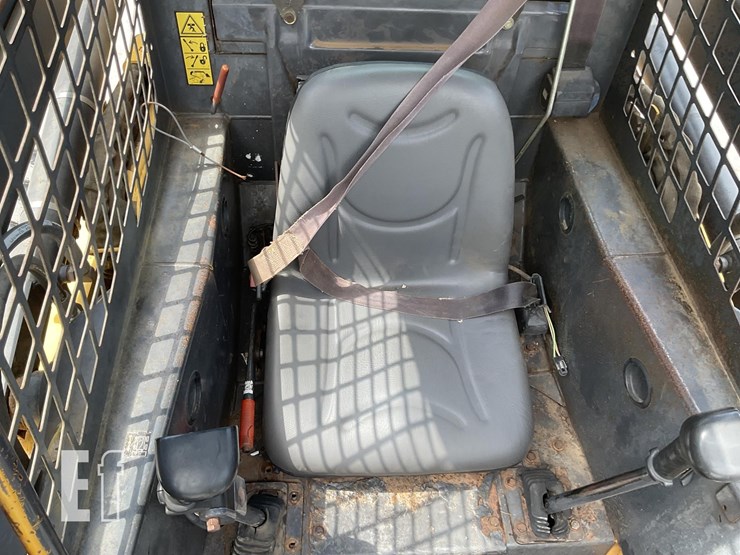 2005-new-holland-ls190-image-12