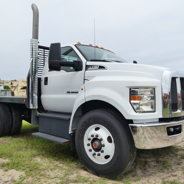 2019 FORD F750