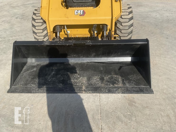 2023-caterpillar-262d3-image-9