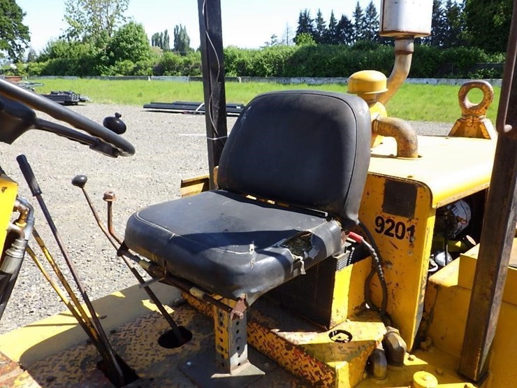 liftall-l40d-forklift-image-30