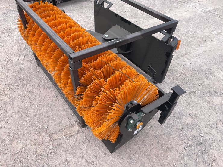 #3114-•-unused-2026-skid-steer-sweeper-image-11