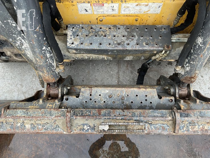 2018-new-holland-c232-image-12