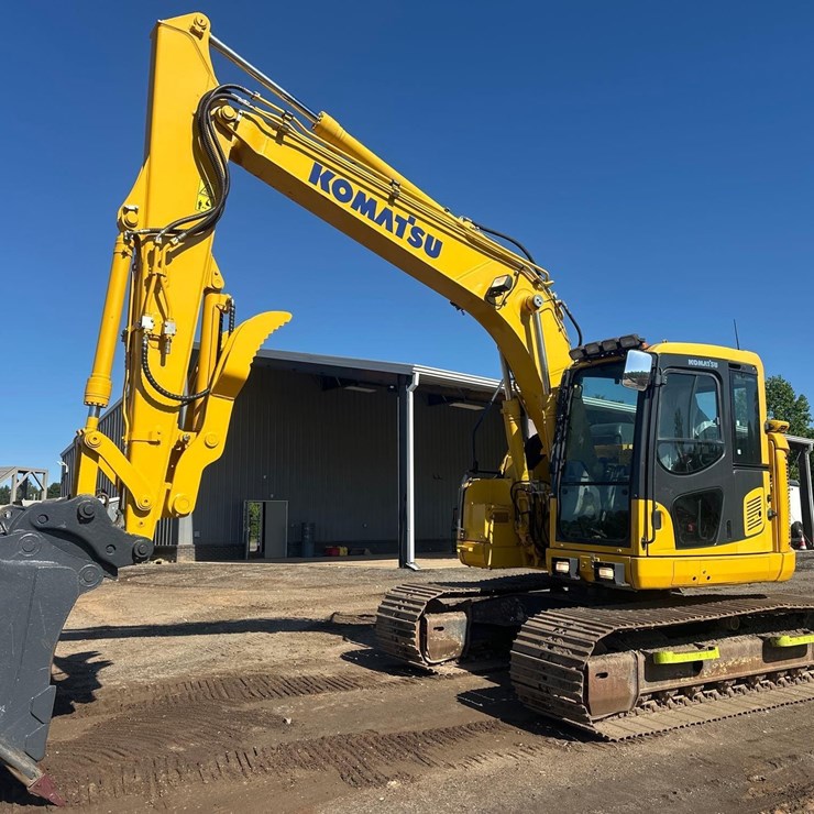 2021 KOMATSU PC138US-11