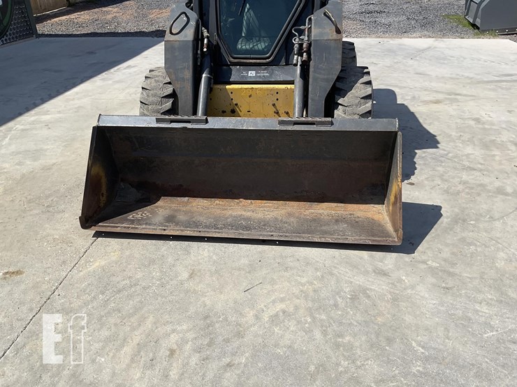 2004-new-holland-ls190b-image-9