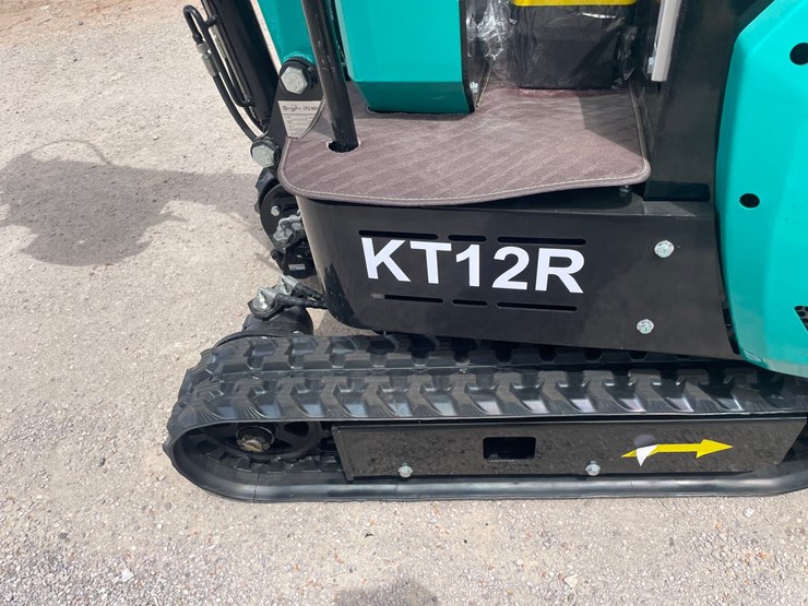 #3009-•-unused-2026-cfg-mini-excavator-image-26