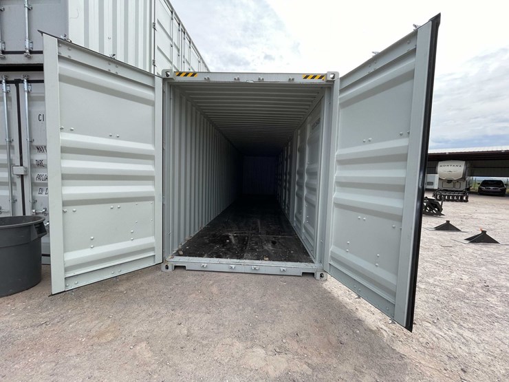 #100-•-40'-high-cube-storage-container-image-8