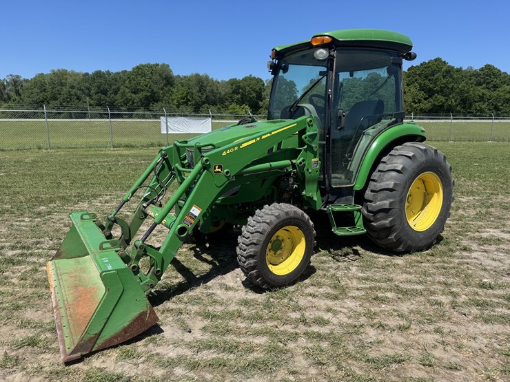 2018-john-deere-4066r-image-1
