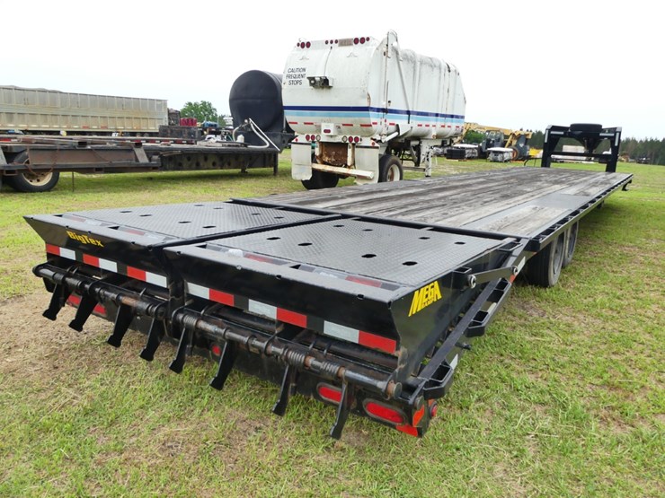 2023-big-tex-16gn-102''x40'-gooseneck-trailer-image-8