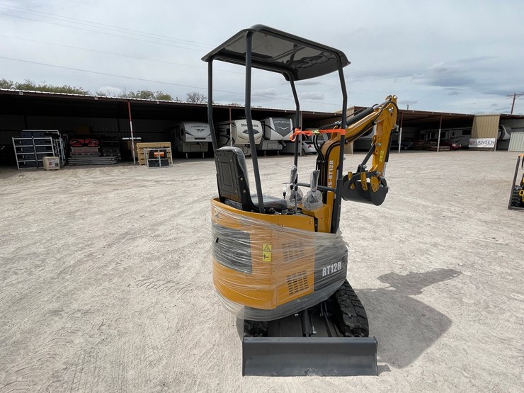 #3015-•-unused-2026-rt12r-mini-excavator-image-3