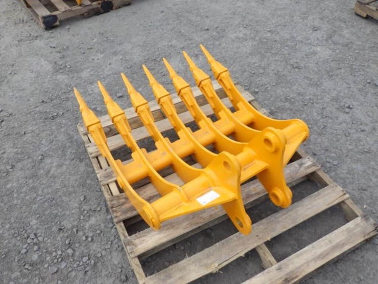 caterpillar-305-image-2
