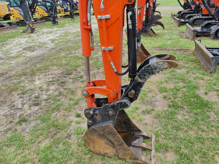 kubota-kx71-3-image-8