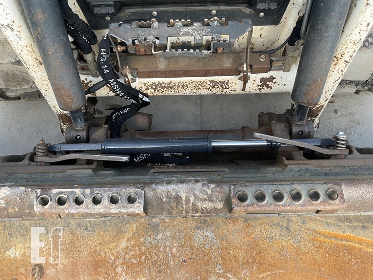 2020-bobcat-t66-image-12
