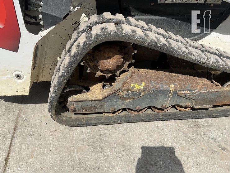 2022-bobcat-t64-image-10