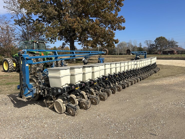 kinze-3700-image-12