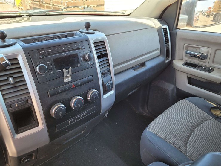 2010-dodge-ram-1500-image-14