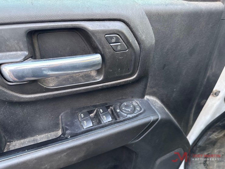 2021-chevrolet-silverado-2500-image-20