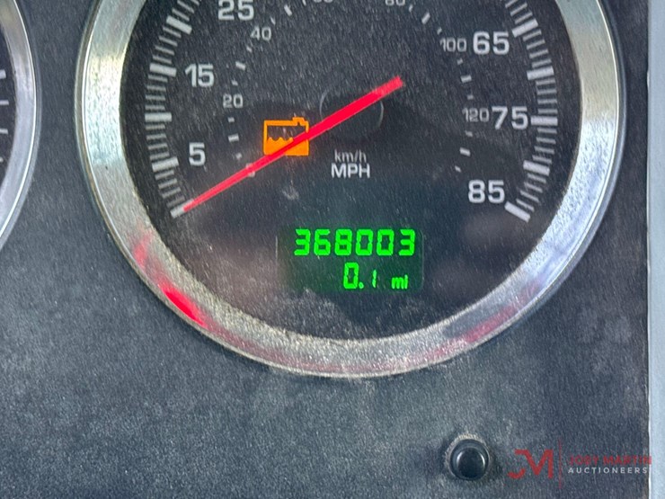 2013-kenworth-t800-image-37