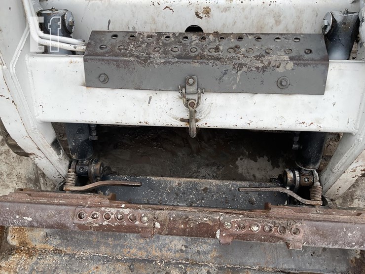 2008-bobcat-t190-image-12