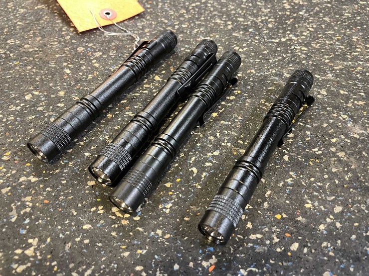 #2516-•-(4)-led-mechanic's-flashlights-(pr12)-image-1