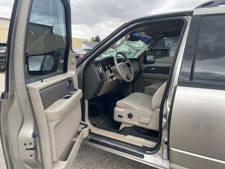 2008-ford-expedition-xlt-image-50