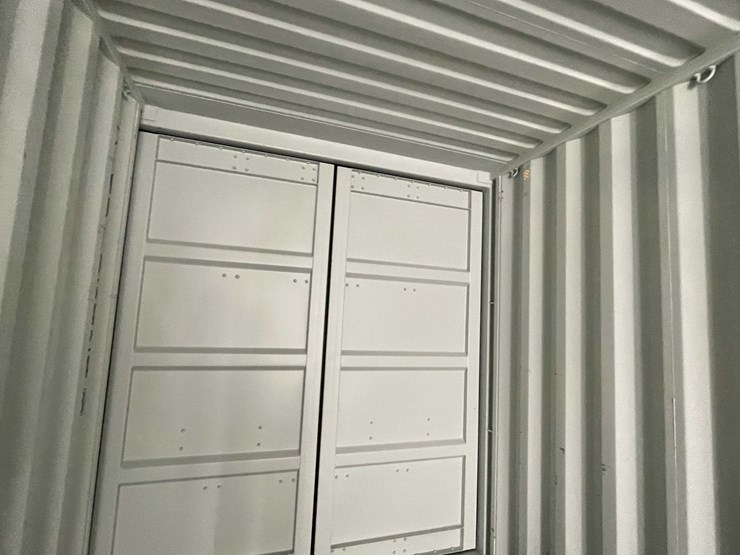 #101-•-40'-high-cube-multi-door-container-image-11