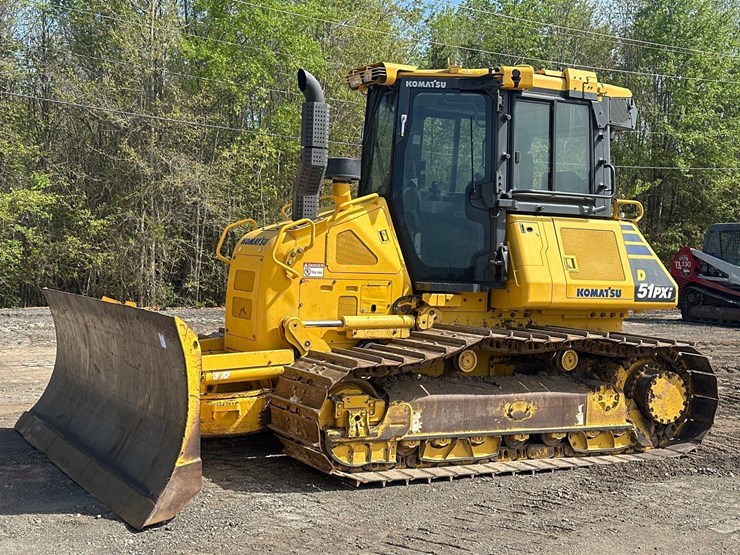 2021-komatsu-d51pxi-24-image-1