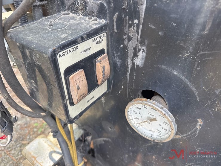 2002-garlock/cimline-trailer-crackfill-machine-image-20