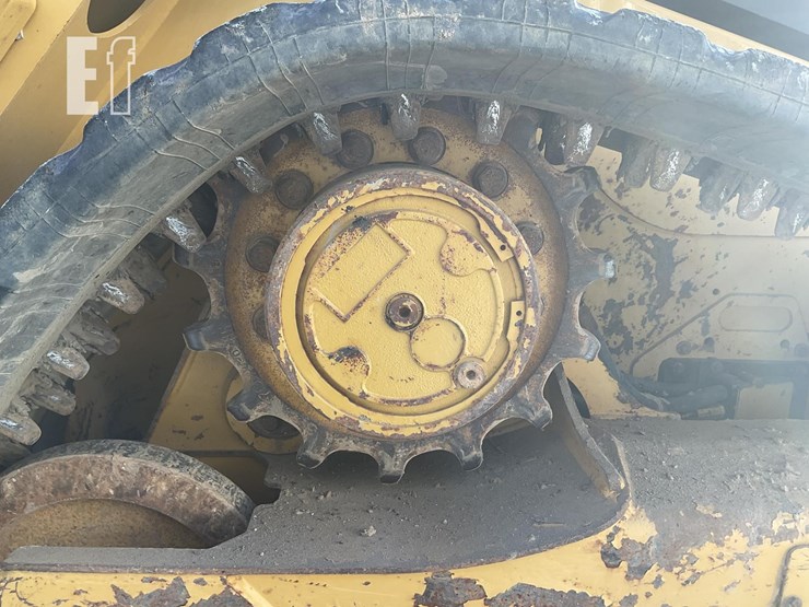 2022-caterpillar-259d3-image-10