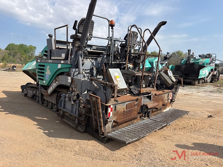 vogele-vision-5200-2-tracked-asphalt-paver-image-5