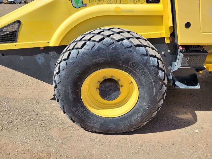 bomag-bw211d-50-image-7