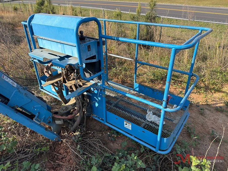 2011-genie-s125-image-7